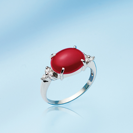 純プラチナ台　２ｃｔ血赤珊瑚ダイヤモンドリング