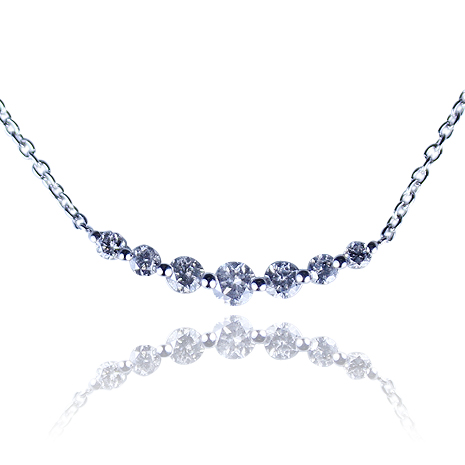 シルバー　０．３ｃｔダイヤモンド　バーネックレス