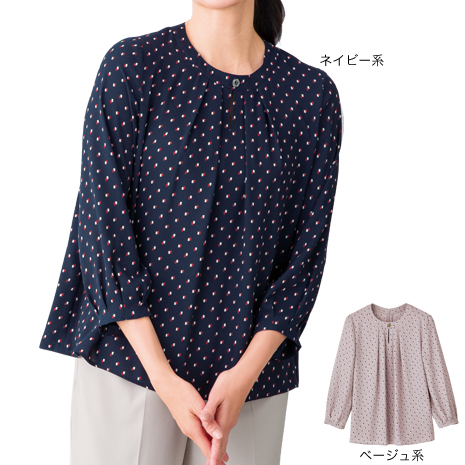 ふんわりブラウス