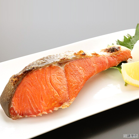 （２４切）１食ずつ小分けになった天然厚切り紅鮭切り身